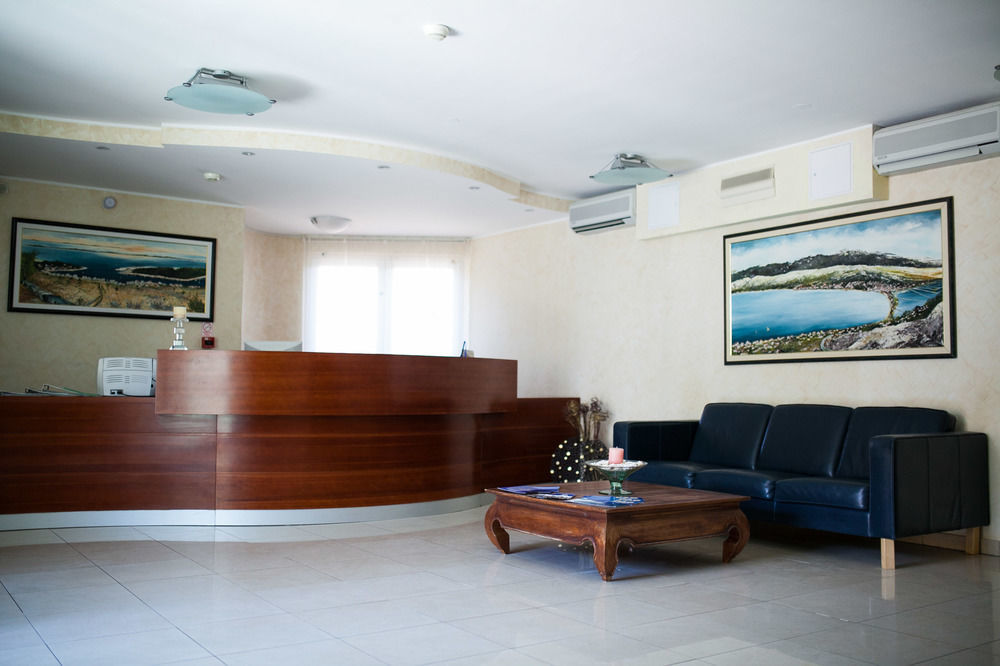 Plaza Hotel Pag Town